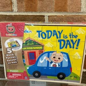 Cocomelon 5 Wood Spin Master Puzzles in Wooden Storage Box BRAND NEW Sealed